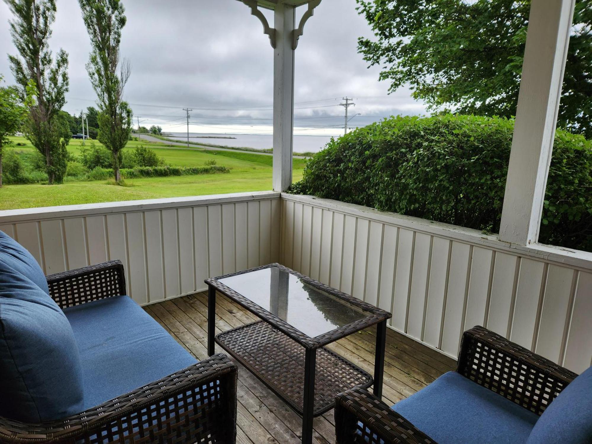 Auberge Vue D'La Dune - Dune View Inn Bouctouche Luaran gambar